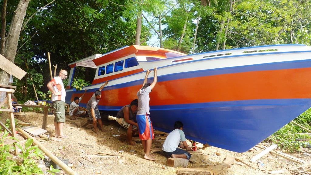Raja Laut Dive Resort Бунакен Экстерьер фото