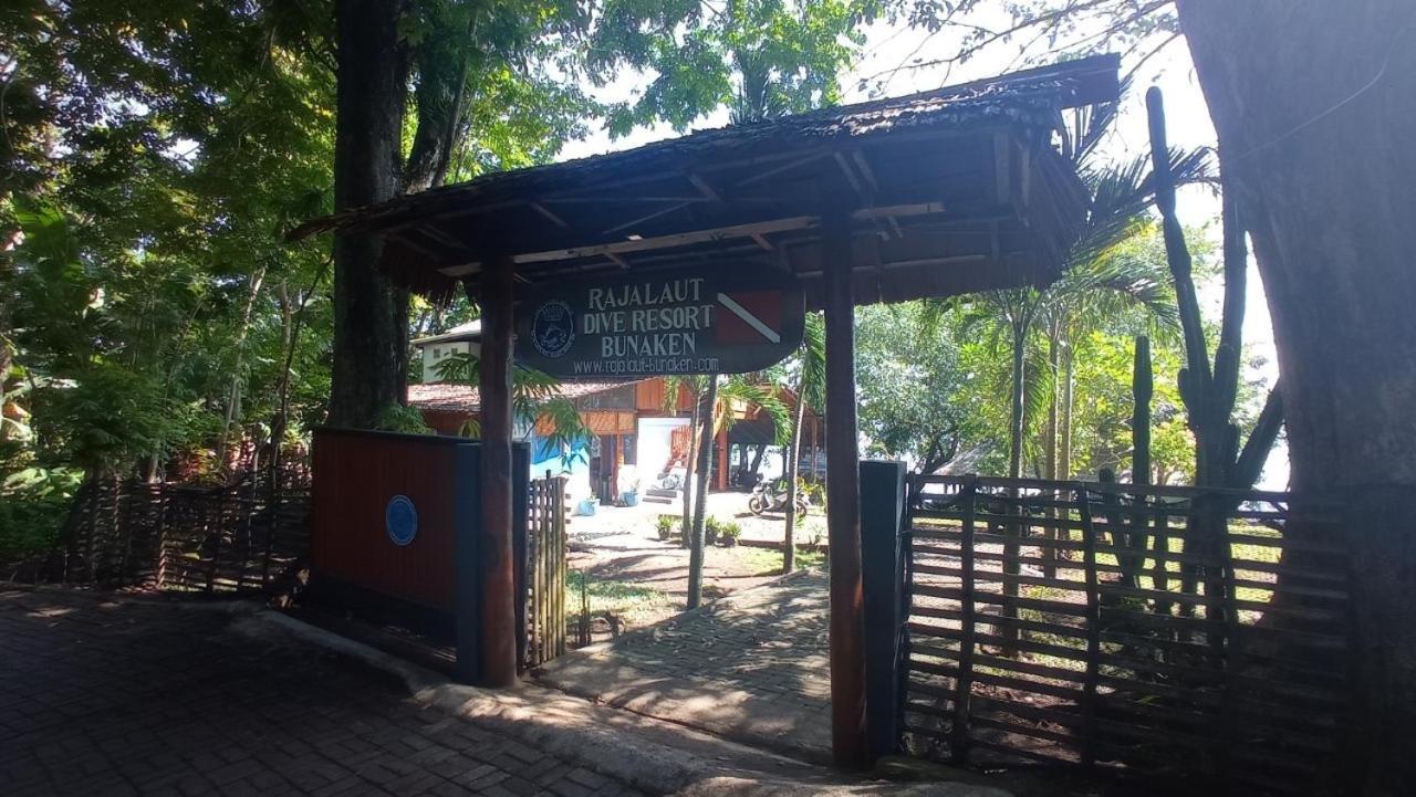 Raja Laut Dive Resort Бунакен Экстерьер фото