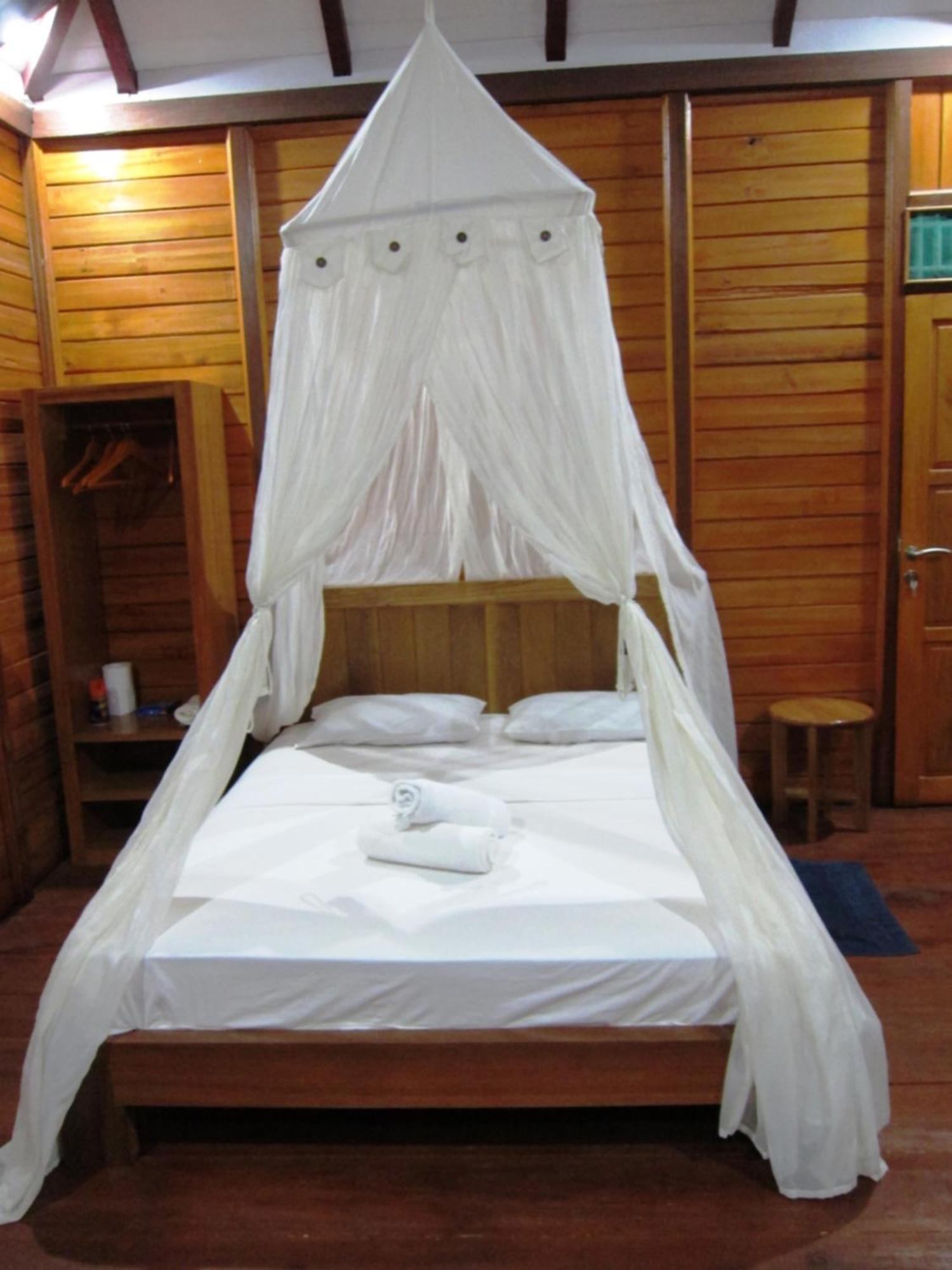 Raja Laut Dive Resort Бунакен Номер фото