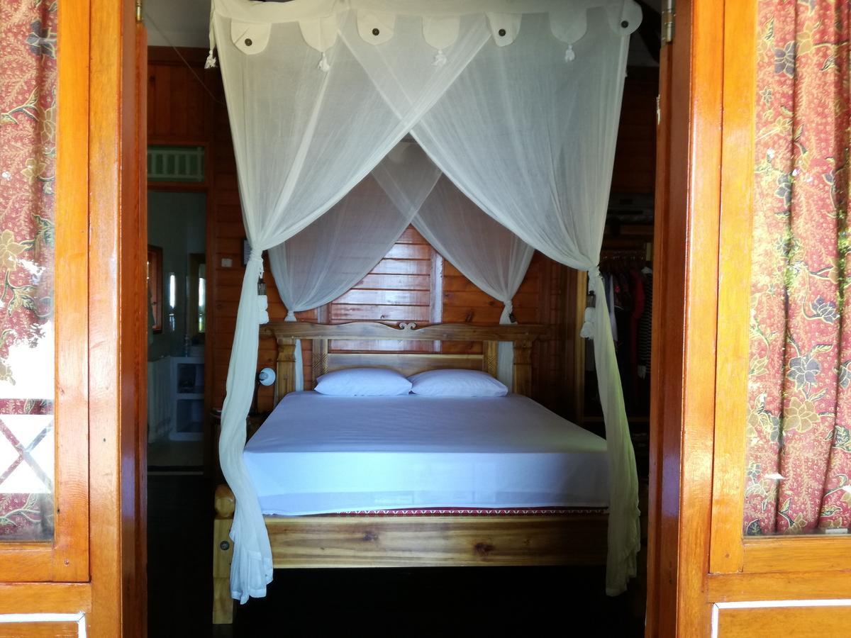 Raja Laut Dive Resort Бунакен Номер фото